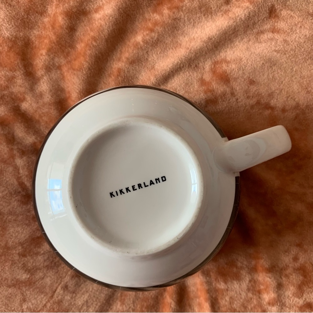 *NWOT* Frida Kahlo 16 fl oz Kikkerland Mug - Picture 5 of 10